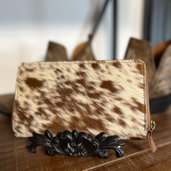 New Unique Brown White Tan Genuine Leather Cowhide Flap Handmade womens large - Picture 8 of 8